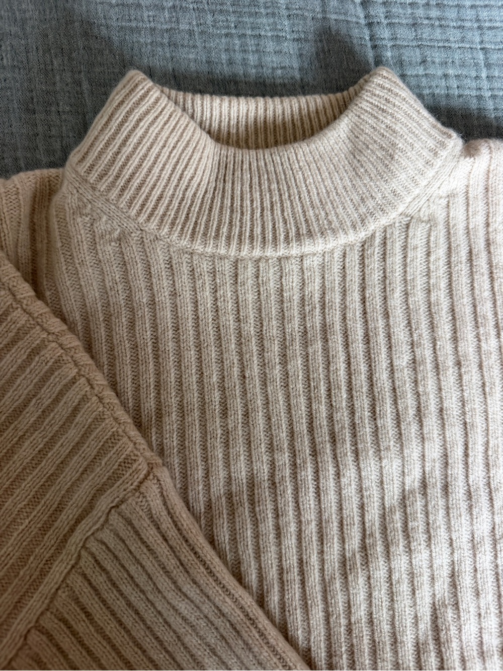 Madewell Cashmere-Wool Cream Ribbed Mock Neck Sweater - Women's